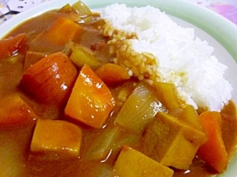 トマト缶でカレールウはいつもの半分♪のカレー